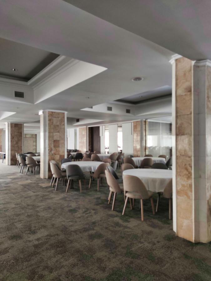 Oaza Hotel Štip エクステリア 写真