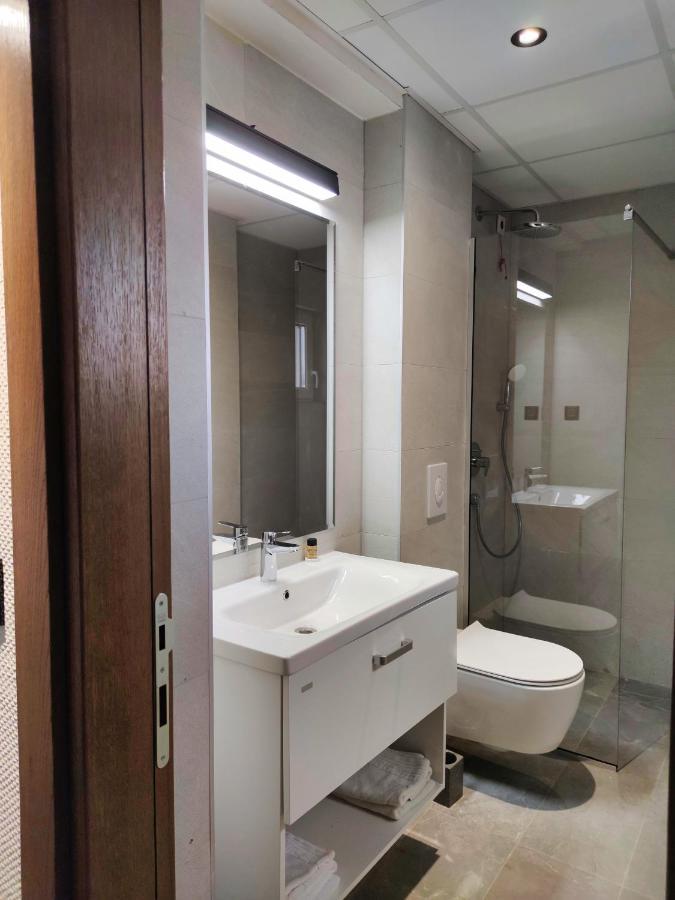 Oaza Hotel Štip エクステリア 写真